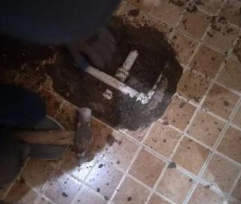 任丘卫生间漏水维修公司为您分享下卫生间渗水如何处理及注意事项